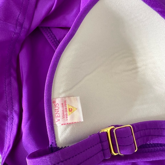 Venus swimsuit purple bottoms 10 top C - Picture 5 of 5